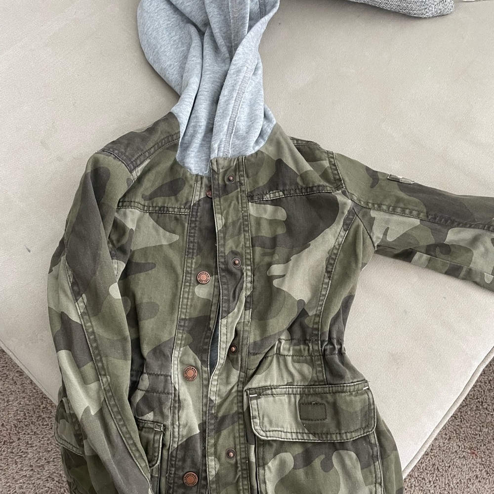 Camo Abercrombie kids jacket girls